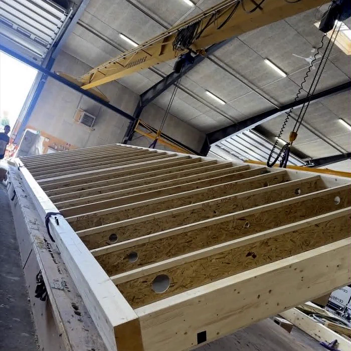 Træelement under produktion hos BM Byggeindustri